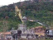 ไม่เอาไว้ เปิดสาเหตุ ทหารช่างลุยรื้อรูปปั้นช่องอานม้าทิ้ง