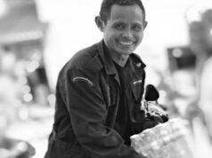 อาลัย “ลุงสมัย” ชรบ.โดนลูกหลงกัมพูชา หลังปกป้องบ้านผู้อพยพ