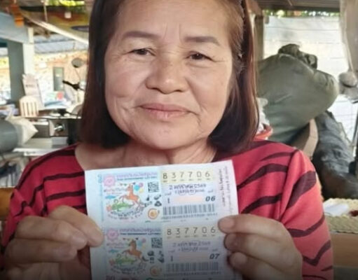 แม่ค้าลำพูน ชีวิตพลิก ถูกหวย รางวัลที่ 1 รวยเละ 12 ล้าน เพื่อนบ้านแห่แสดงความยินดีเพียบ