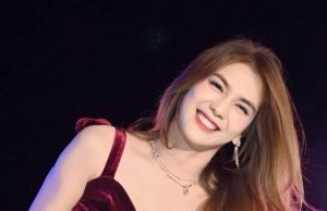 “พั้นช์ วรกาญจน์” ใส่ซีทรูนุ่งสั้น เห็นทะลุถึงข้างใน ทั้งภาพทั้งแคปชั่นเด็ดมาก